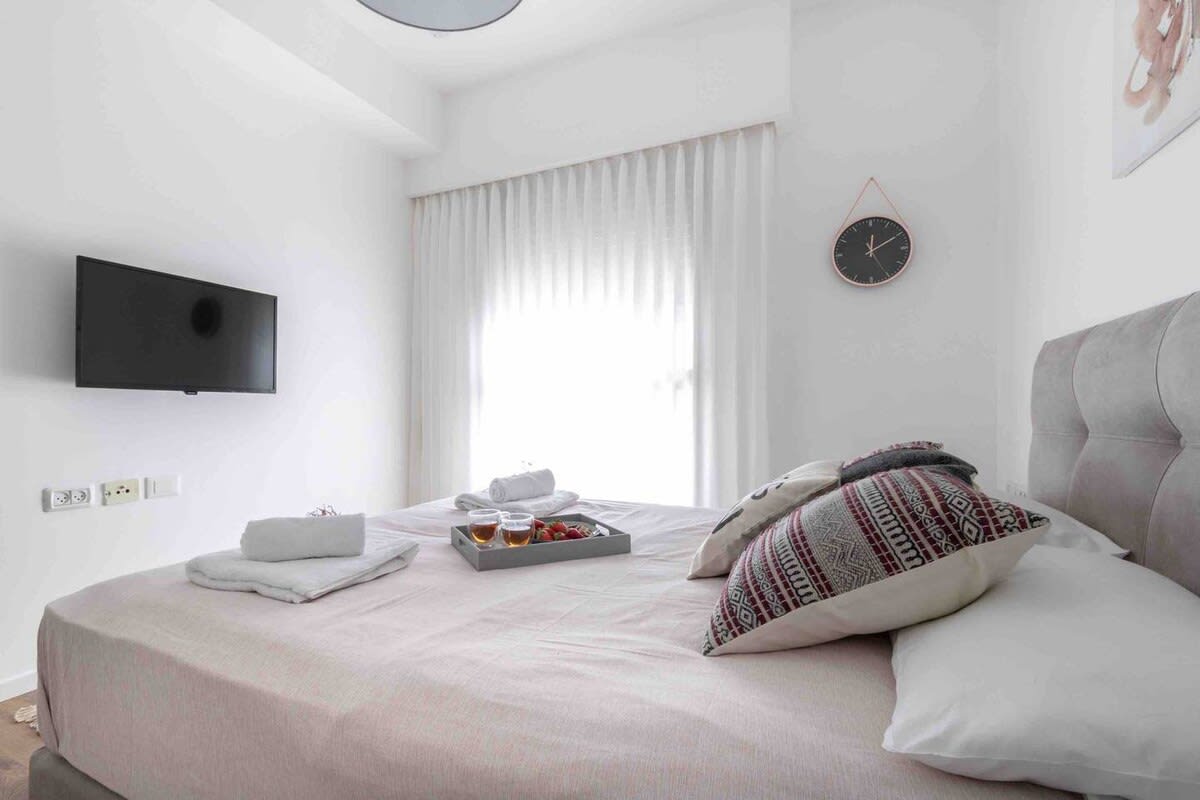 Amazing 1 bedroom in best location/parking photo 23