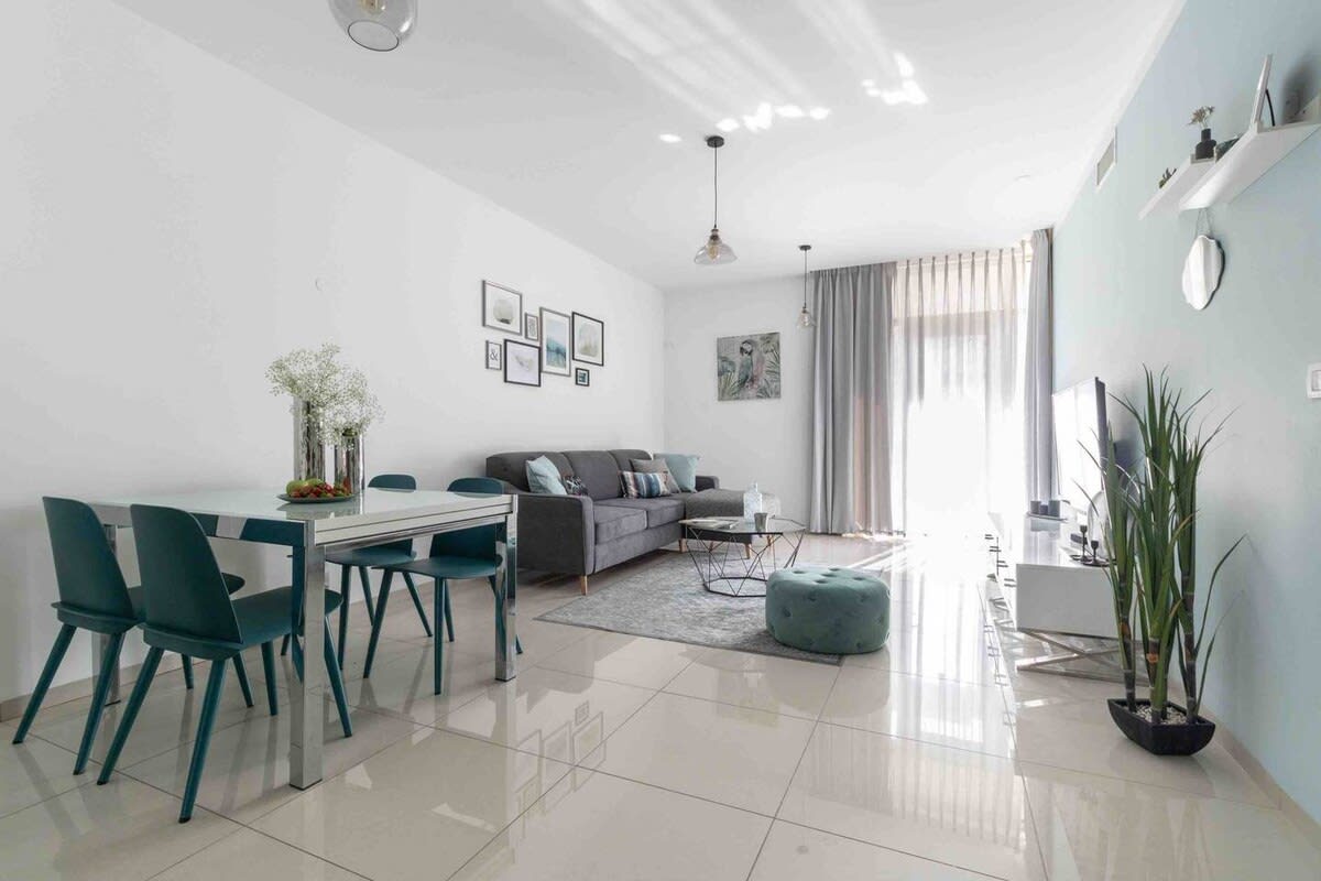 Amazing 1 bedroom in best location/parking photo 5