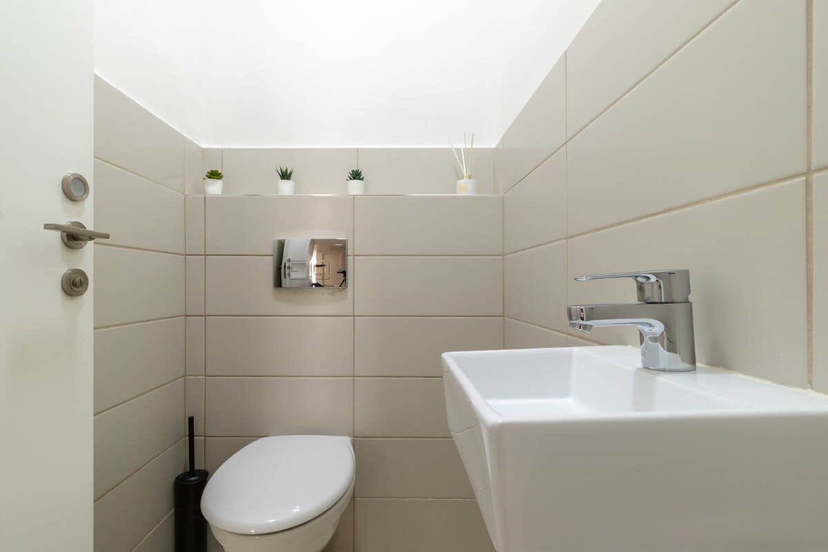 Modern & Comfortable 1-Bedroom Oasis with Luxury Amenities photo 24