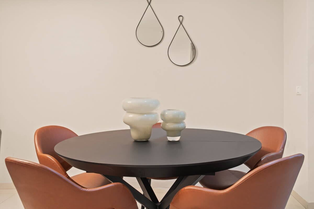 Modern & Comfortable 1-Bedroom Oasis with Luxury Amenities photo 15