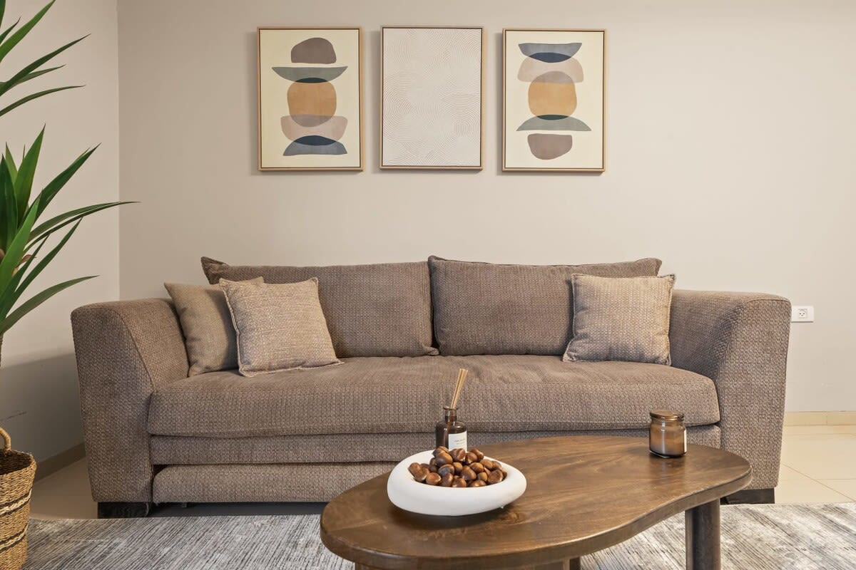 Modern & Comfortable 1-Bedroom Oasis with Luxury Amenities photo 13