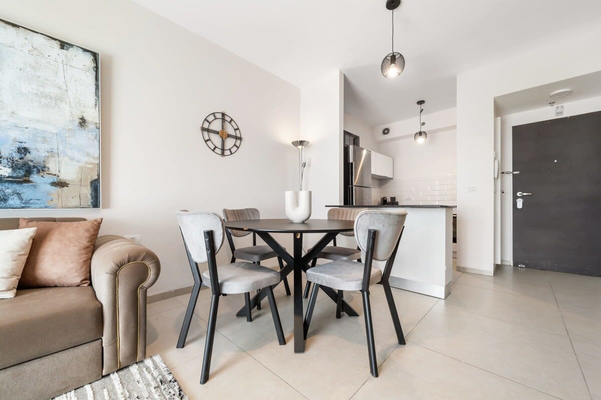 Haveviim Court, the Perfect Location photo 6