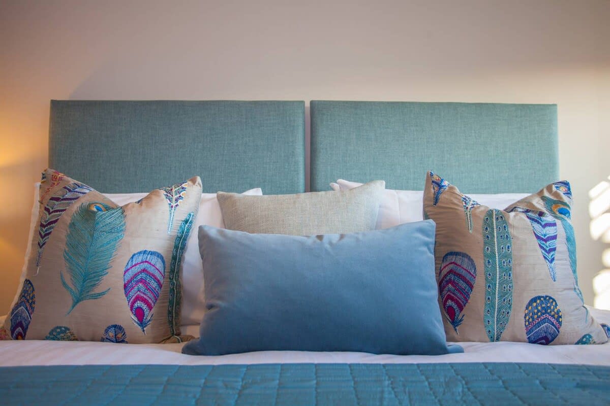 View Stylish 2-Bed Apartment Near Glasgow Green in 11 Bellgrove Street G31 1AF Stylish 2-Bed Apartment Near Glasgow Green in 11 Bellgrove Street G31 1AF - Property image 13 - VivreStays