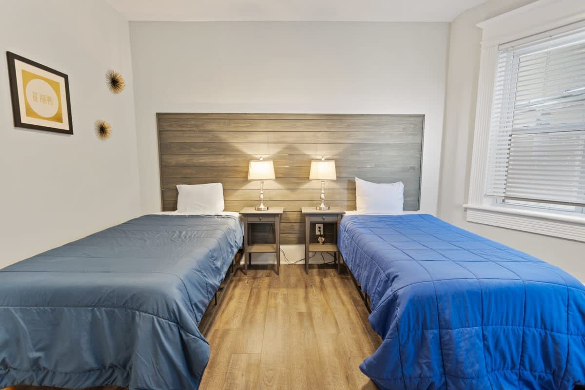 Steps from the Beach! Spacious, Modern 4BR/2BA Apt
