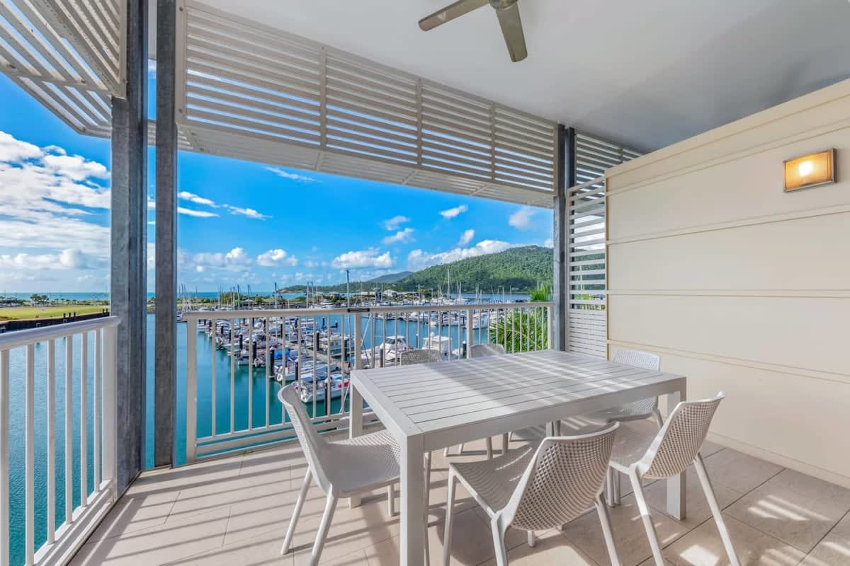 Marina living and Whitsundays lifestyle — Airlie Beach, Queensland — vacation rental