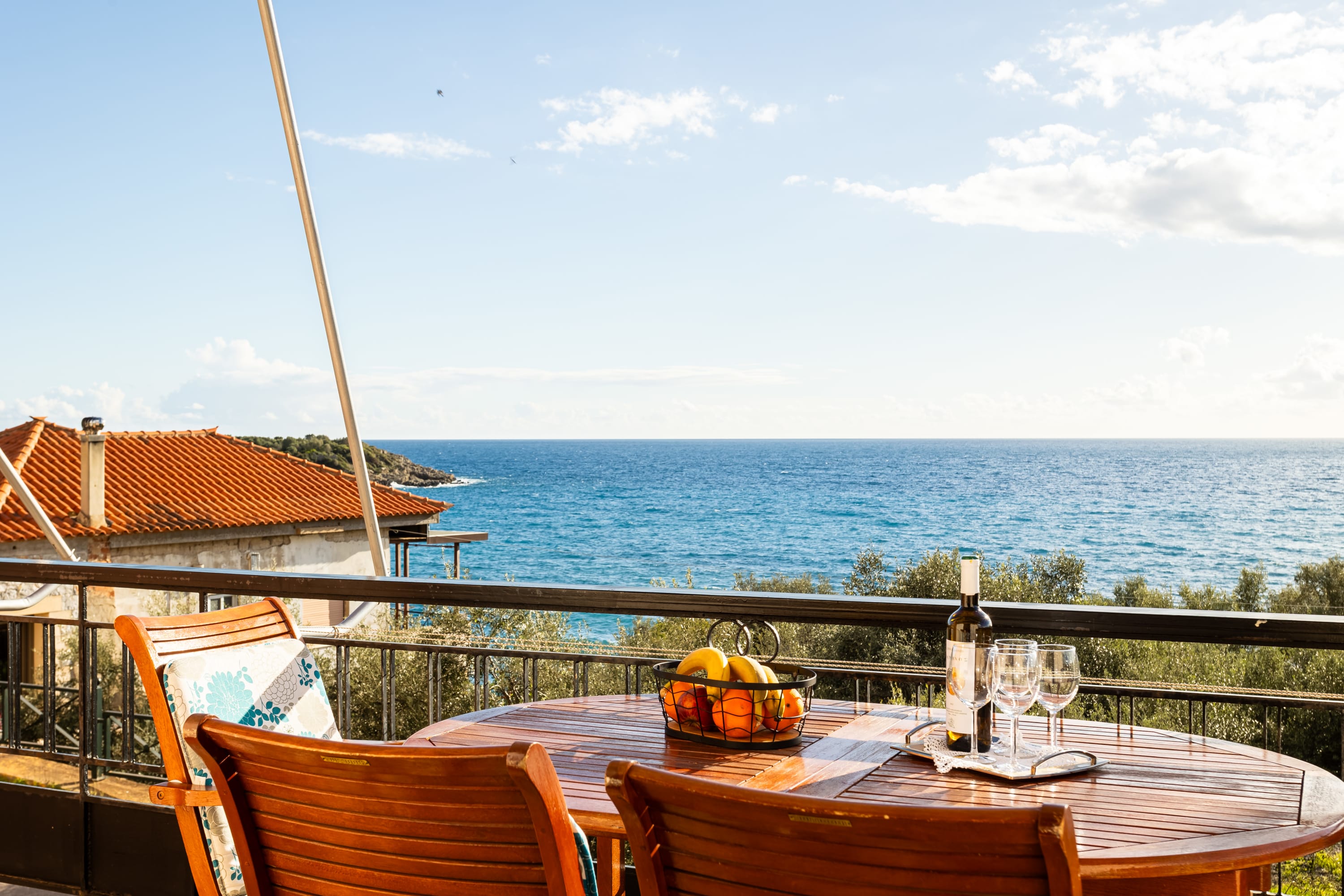 Sunset Serenity - Kardamili Seaside Getaway — Kardamyli, Peloponnisos Dytiki Ellada ke Ionio — vacation rental