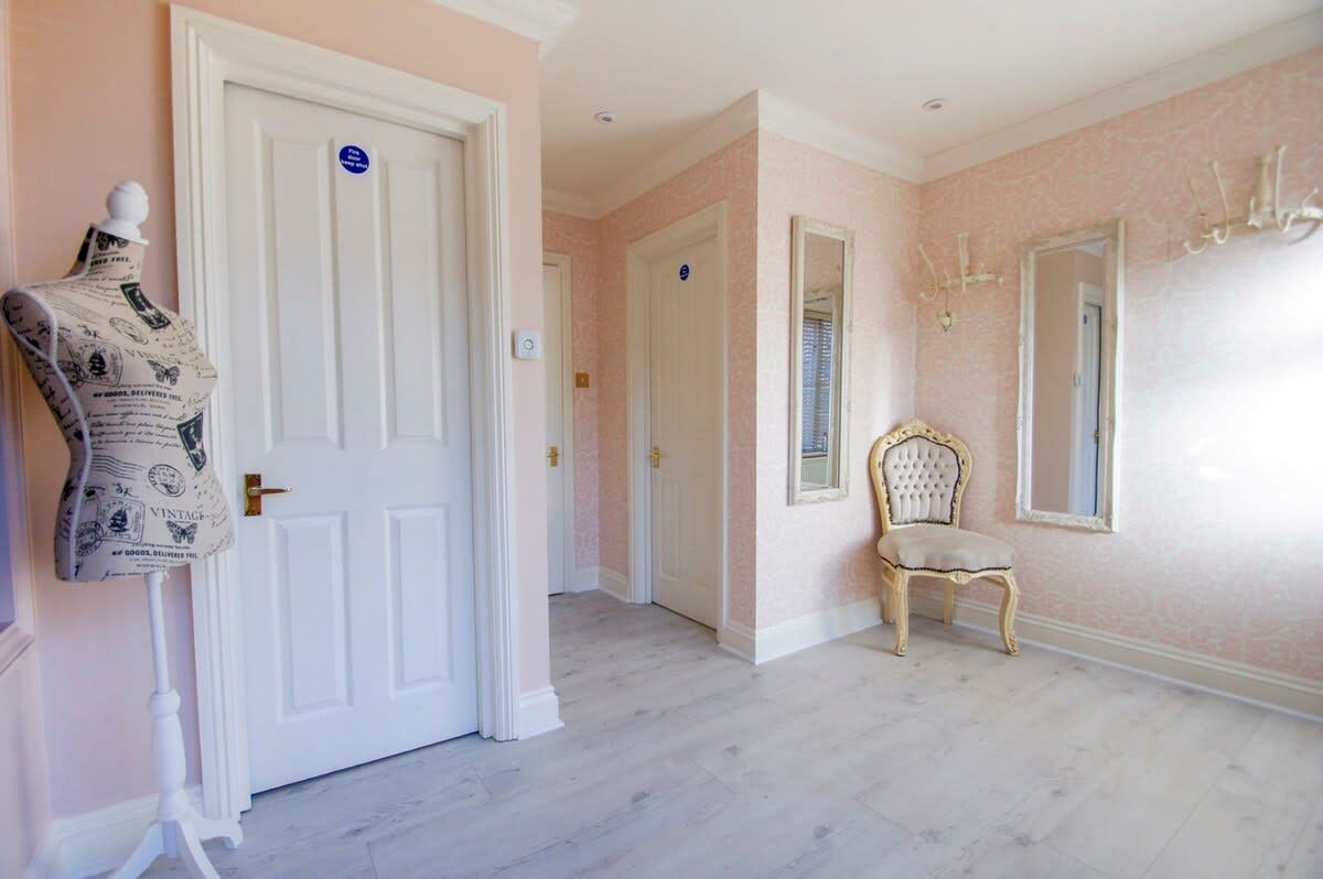 Little Paris | Parking | by Brighton Holiday Lets - Brighton Holiday Home - Image 25