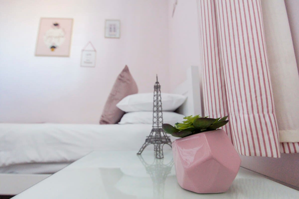 Little Paris | Parking | by Brighton Holiday Lets - Brighton Holiday Home - Image 21