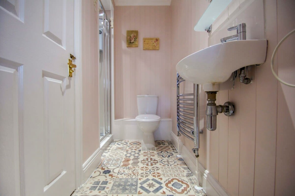 Little Paris | Parking | by Brighton Holiday Lets - Brighton Holiday Home - Image 24