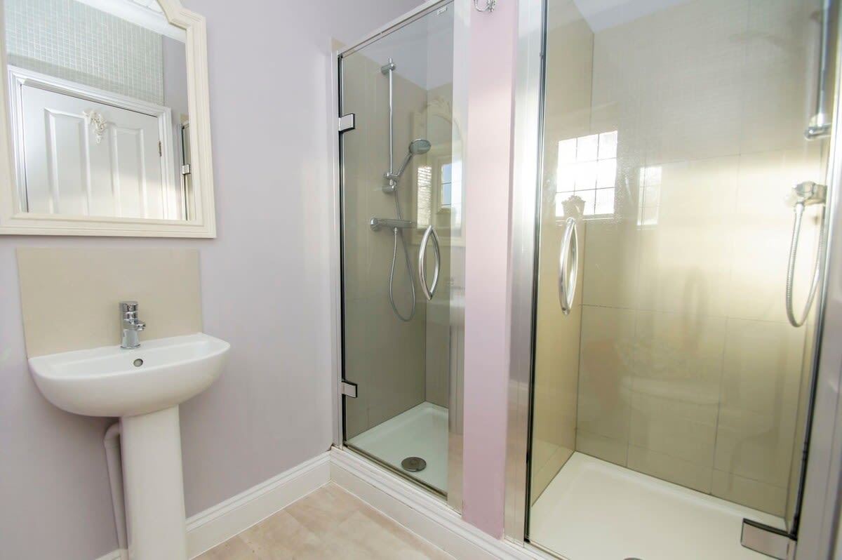 Little Paris | Parking | by Brighton Holiday Lets - Brighton Holiday Home - Image 12