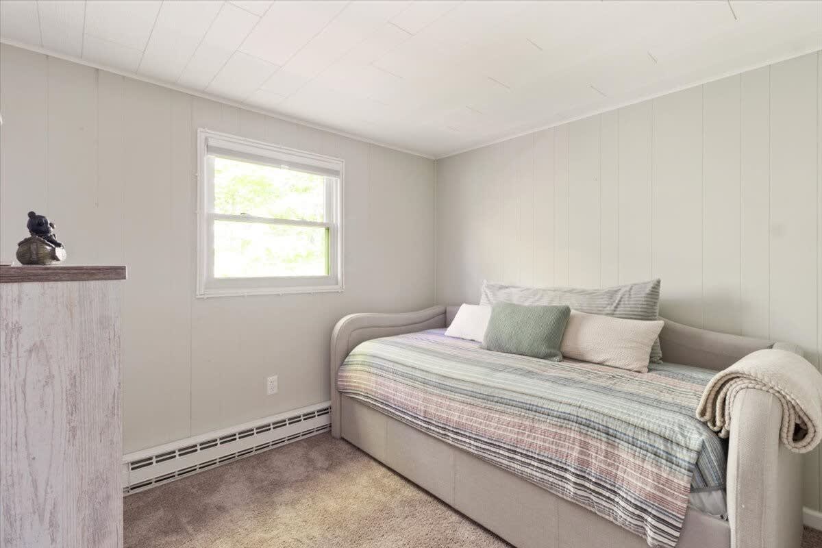 Pocono Cottage | Fireplace | Pet-Friendly | W/D