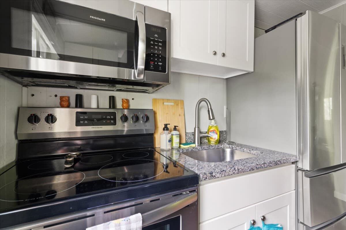 Pocono Cottage | Fireplace | Pet-Friendly | W/D
