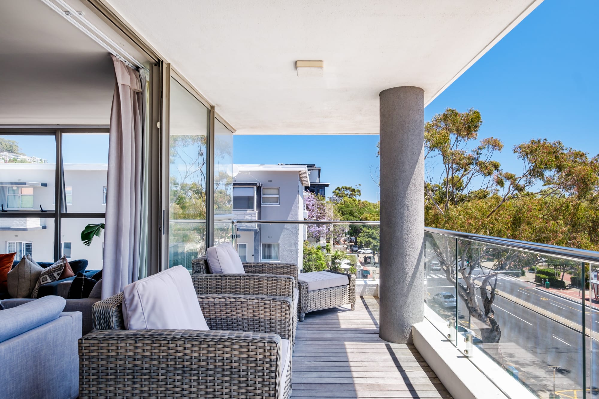 Stylish Comfort at the Luxurious Tramonto 8