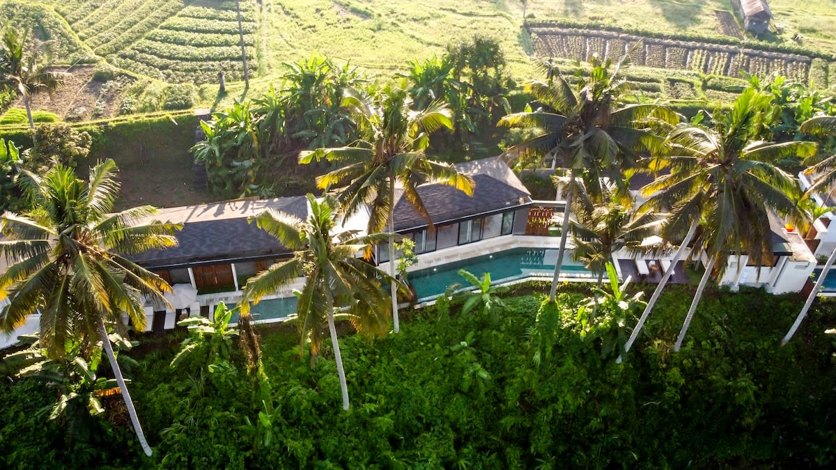 Villa Luna: Outstanding 3BR w/ Jungle View in Ubud — Ubud, Bali — vacation rental