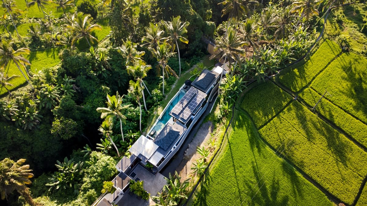 Solis 2BR Romantic Hideaway w/ Gym & Nature View — Ubud, Bali — vacation rental