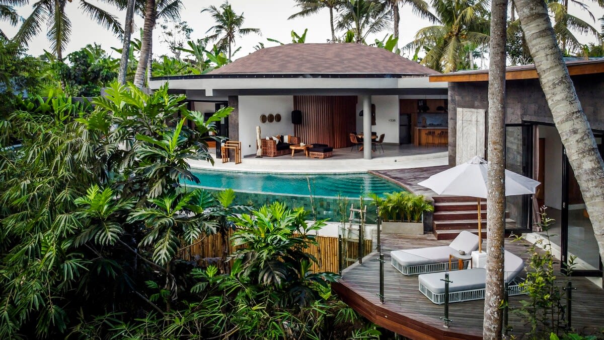 Villa Ubud Pure : 2BR Infinity Pool W/ Jungle View — Ubud, Bali — vacation rental
