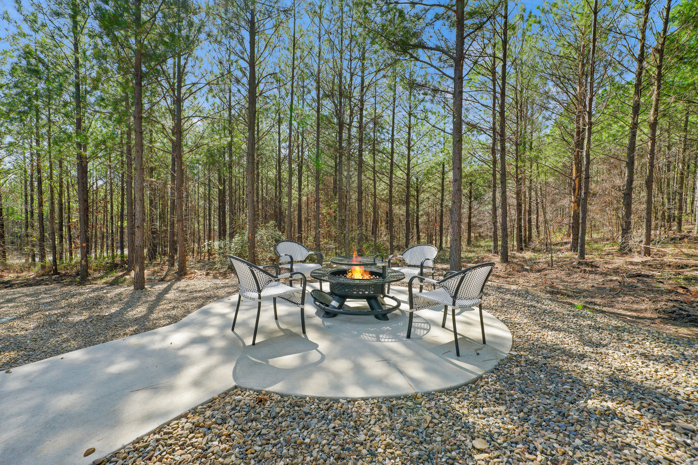 NEW! Modern Cabin - Hot Tub & Fire Pit - Sleeps 6!