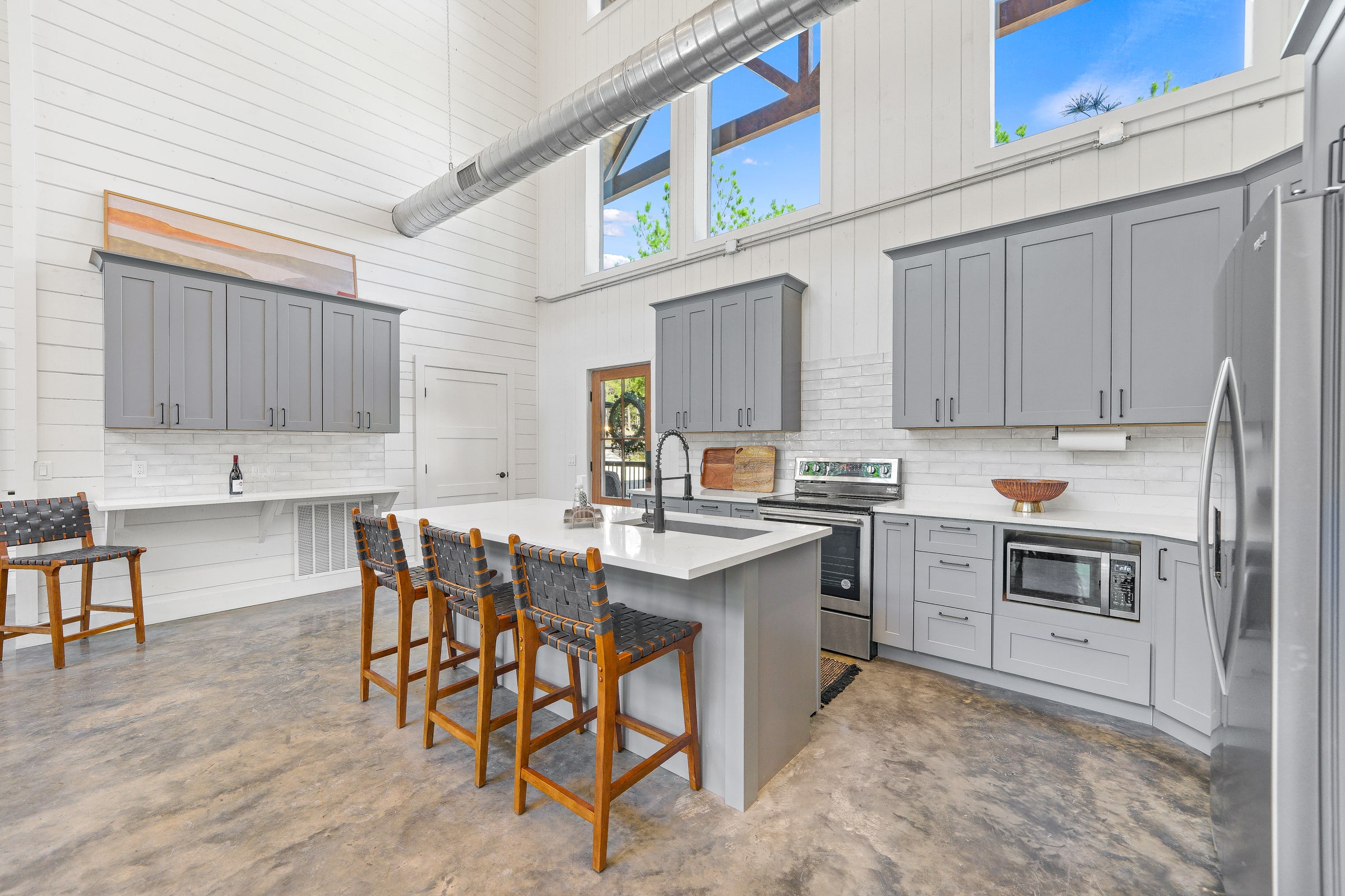 NEW! Modern Cabin - Hot Tub & Fire Pit - Sleeps 6!