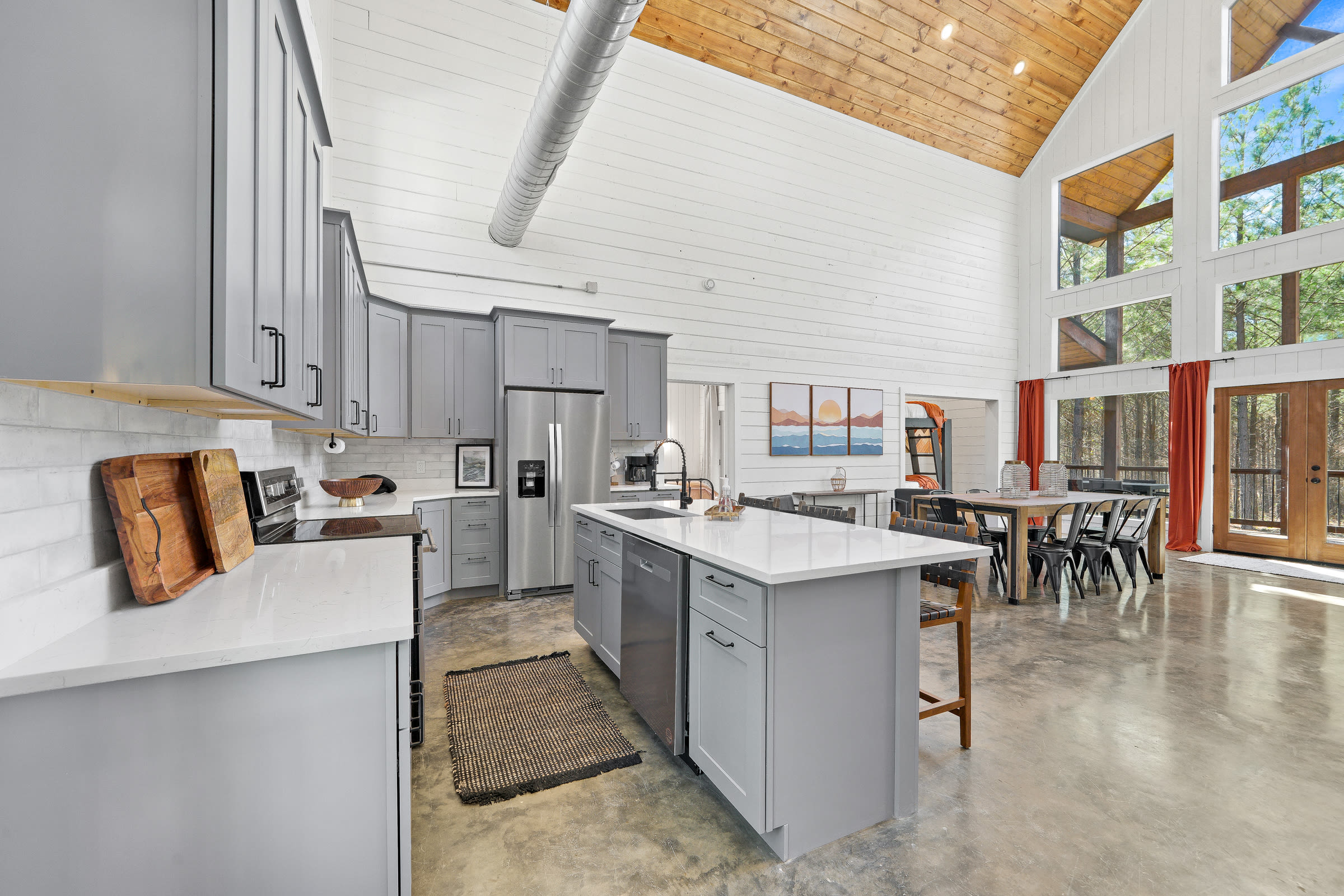 NEW! Modern Cabin - Hot Tub & Fire Pit - Sleeps 6!