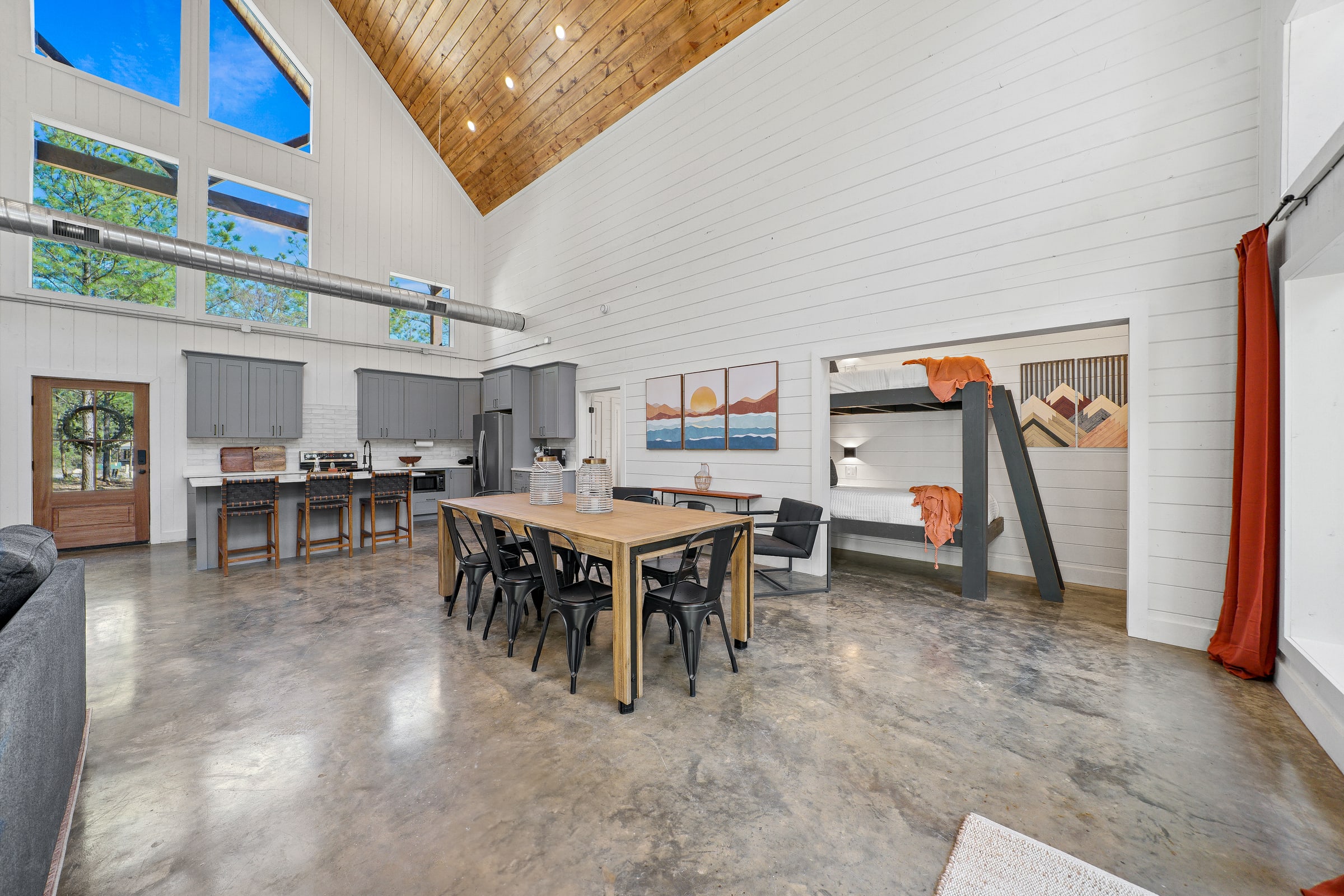 NEW! Modern Cabin - Hot Tub & Fire Pit - Sleeps 6!