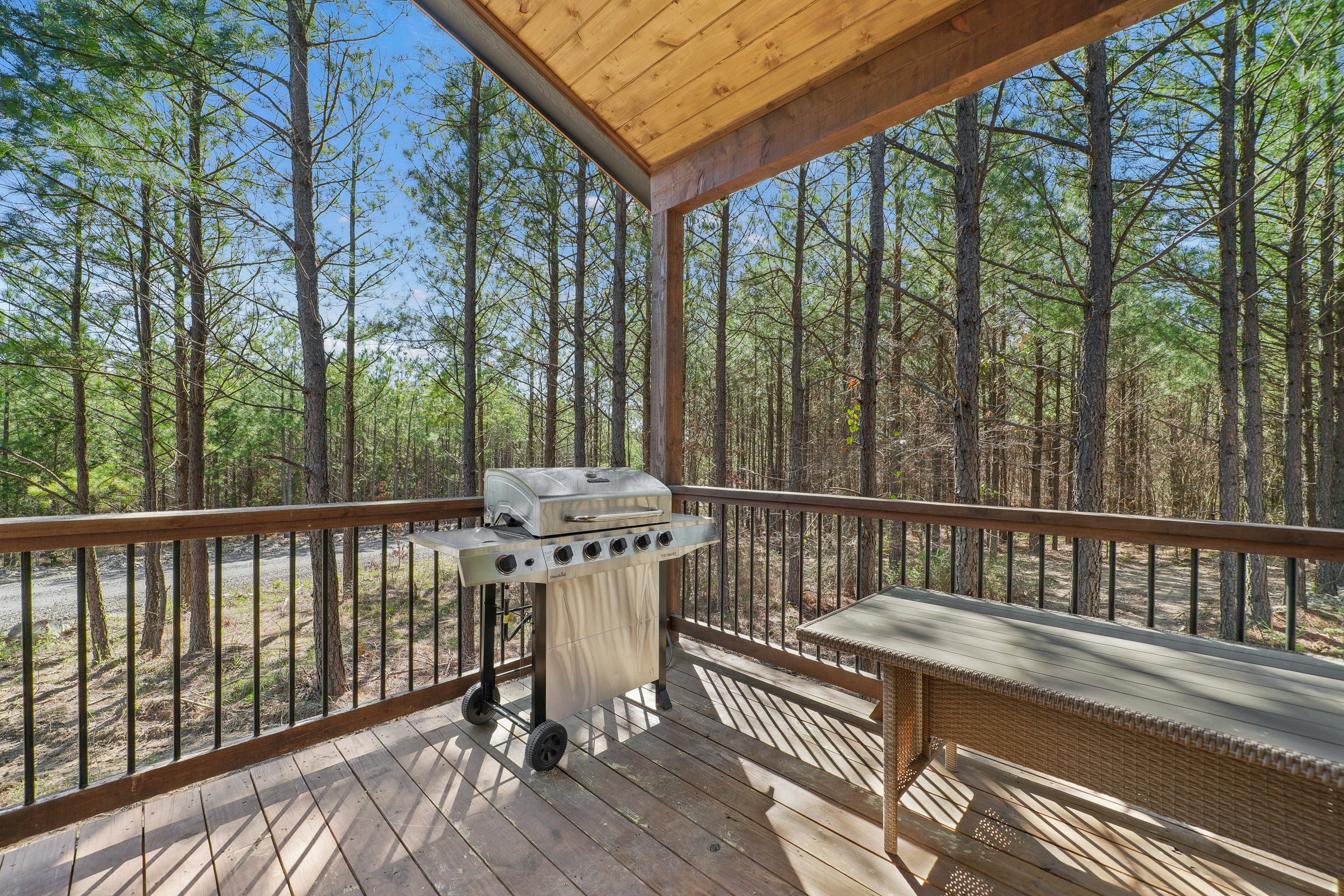 NEW! Modern Cabin - Hot Tub & Fire Pit - Sleeps 6!