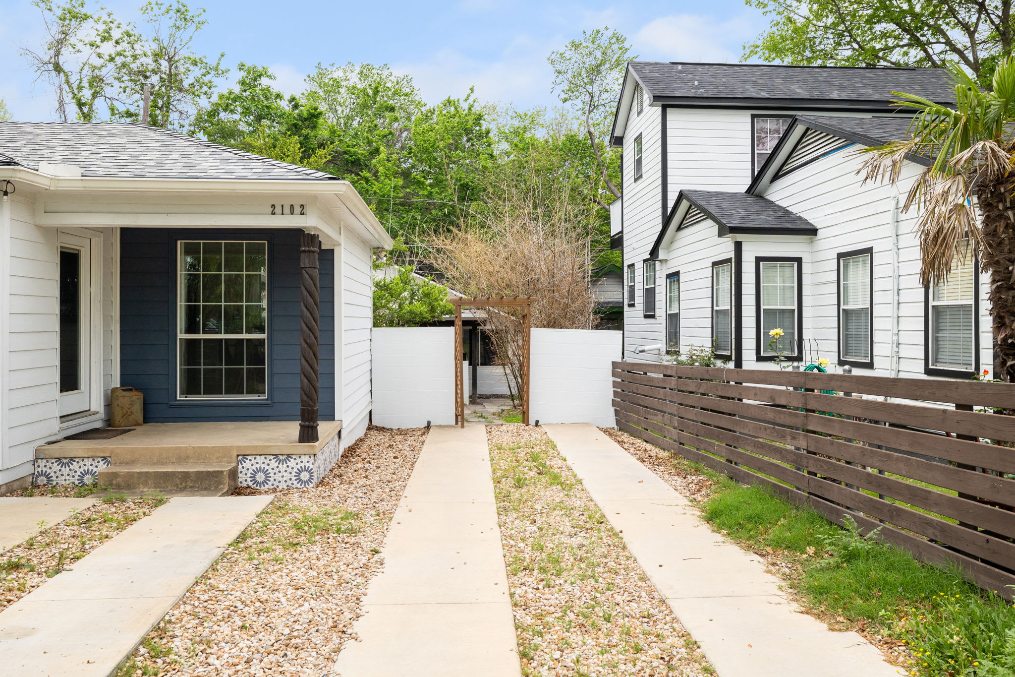 RelaxOnRountree | Hot tub & Authentic ATX home.