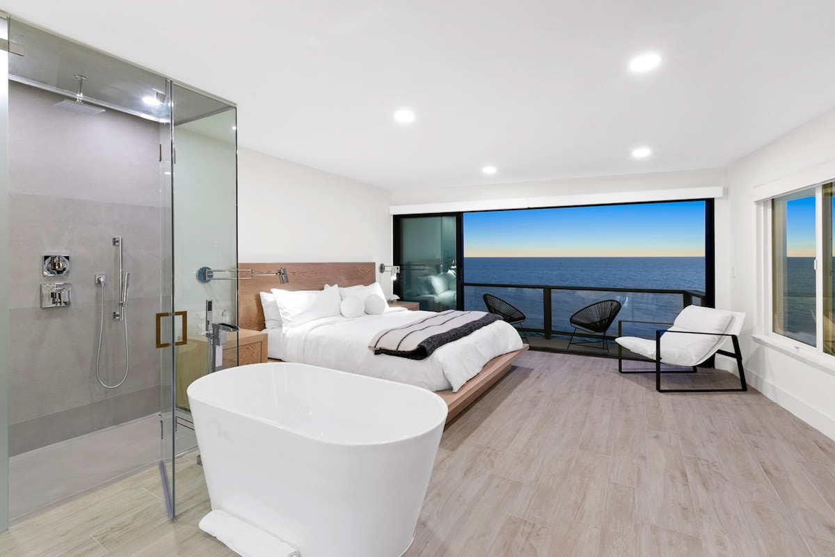 Walk in shower with high end design
