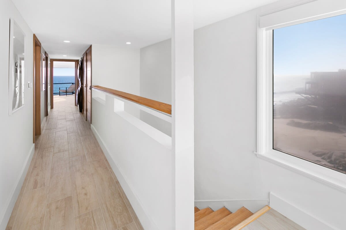 Upstairs downstairs transition
