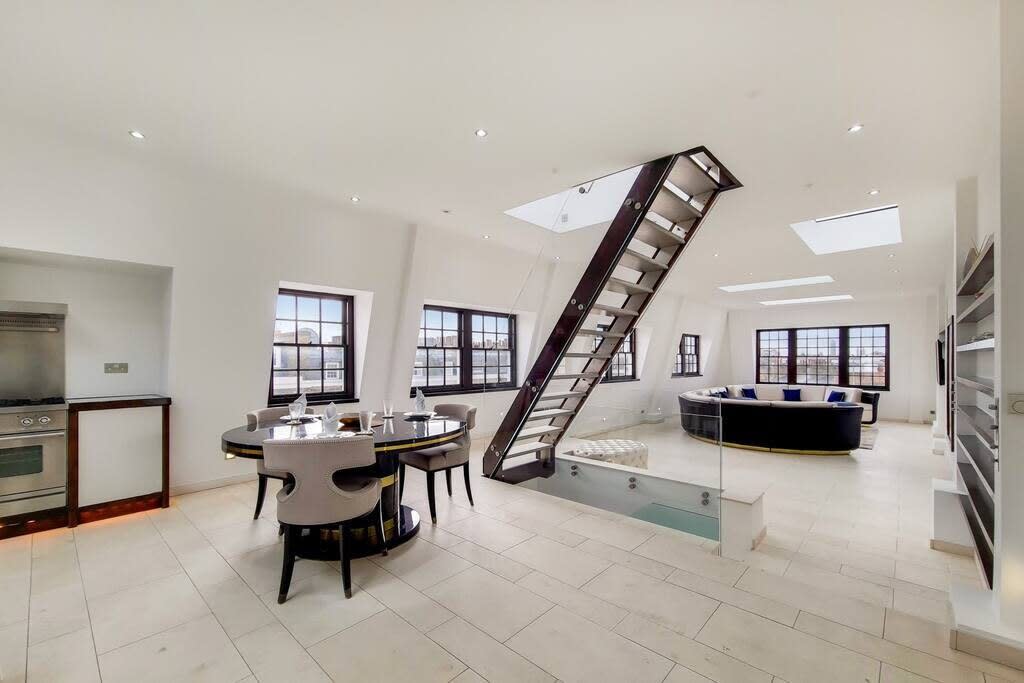 Elegant Belgravia Apartment with Panoramic Views in Lyall Street SW1 - Property image 9 - VivreStays
