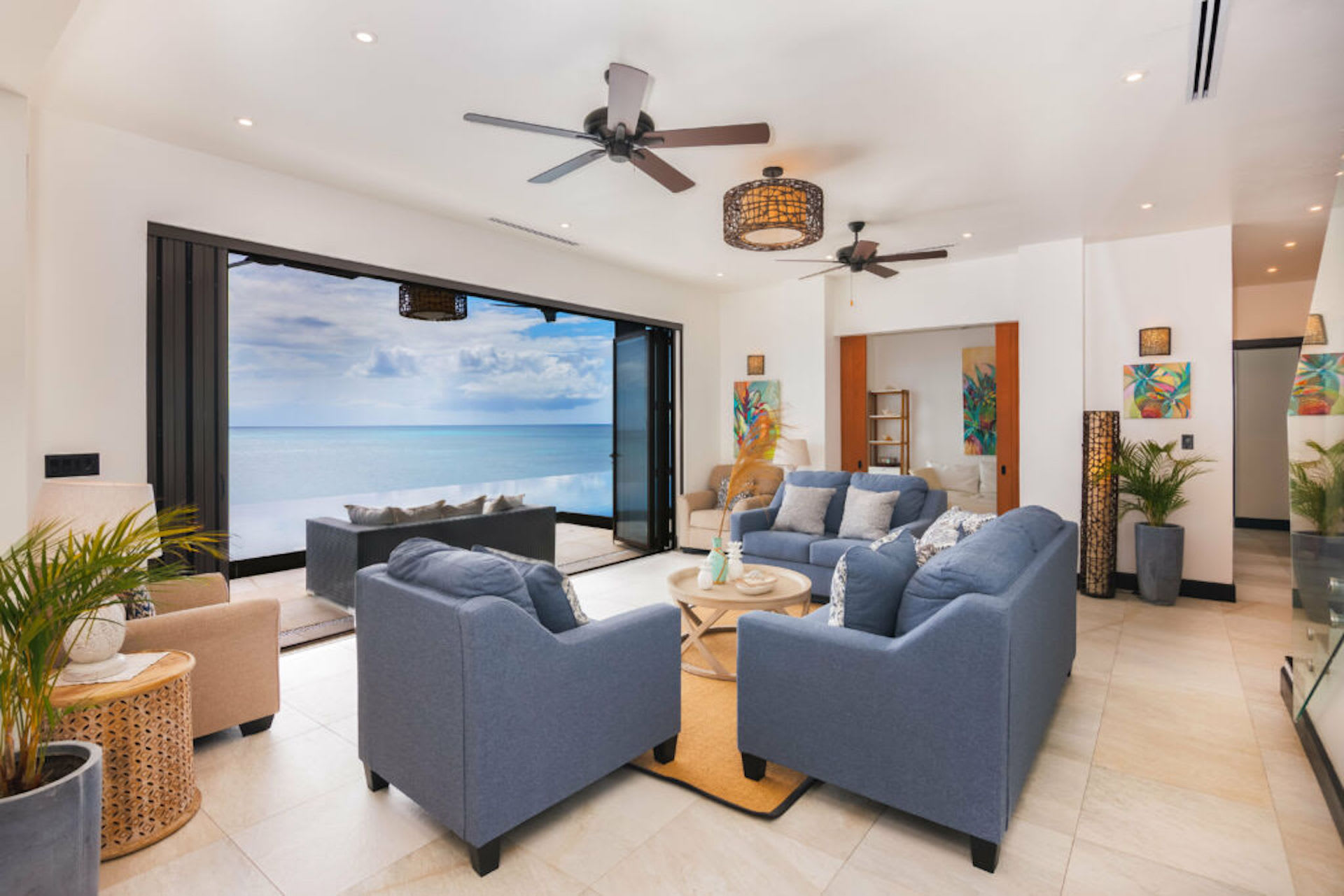 Oceanfront 4-Bedroom Retreat with Infinity Pool 2