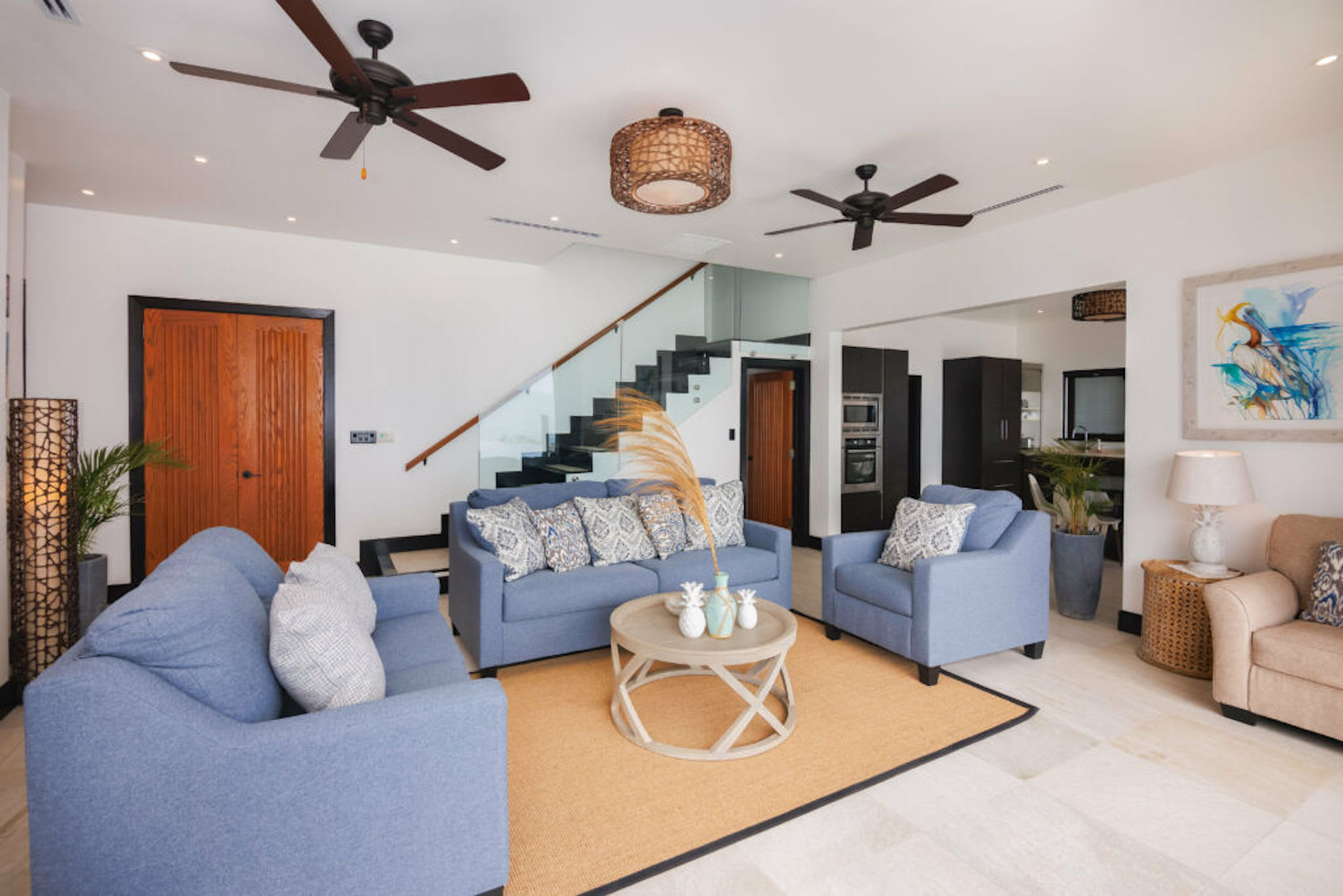 Oceanfront 4-Bedroom Retreat with Infinity Pool 6