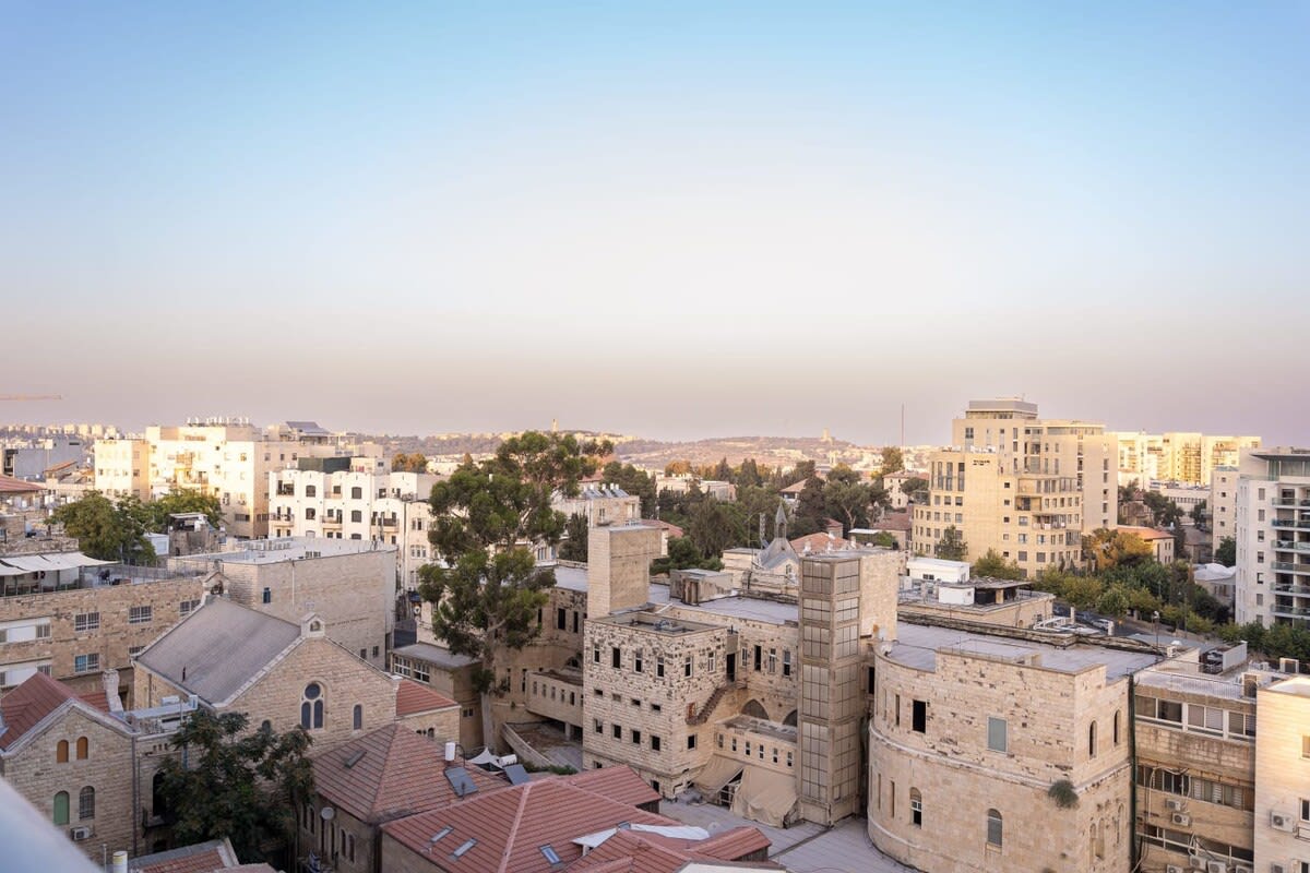Classy 3BDR In The Heart Of Jerusalem photo 41