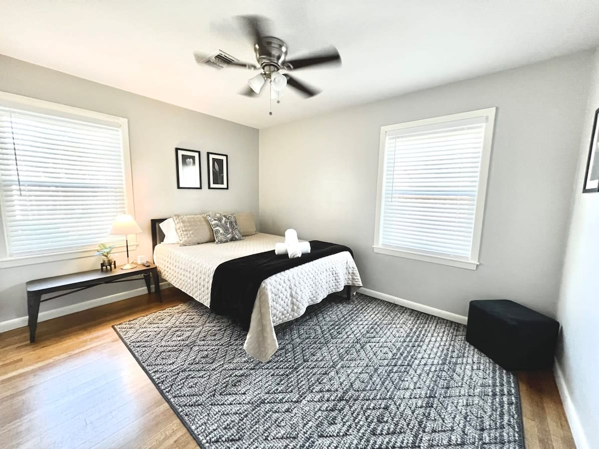 Houston Family Haven: Game Room • BBQ • Yard - Foto 14
