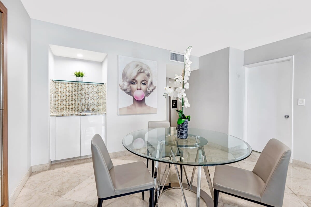 On-site dining | Gym & Hot Tub Access | StayCozy