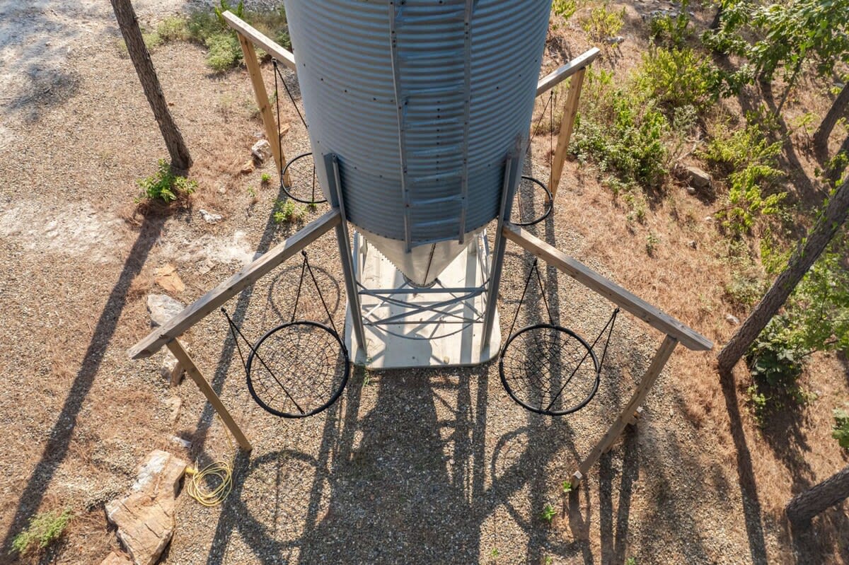 New! The Silo! Hot Tub, Sauna, Game Room, Swings!
