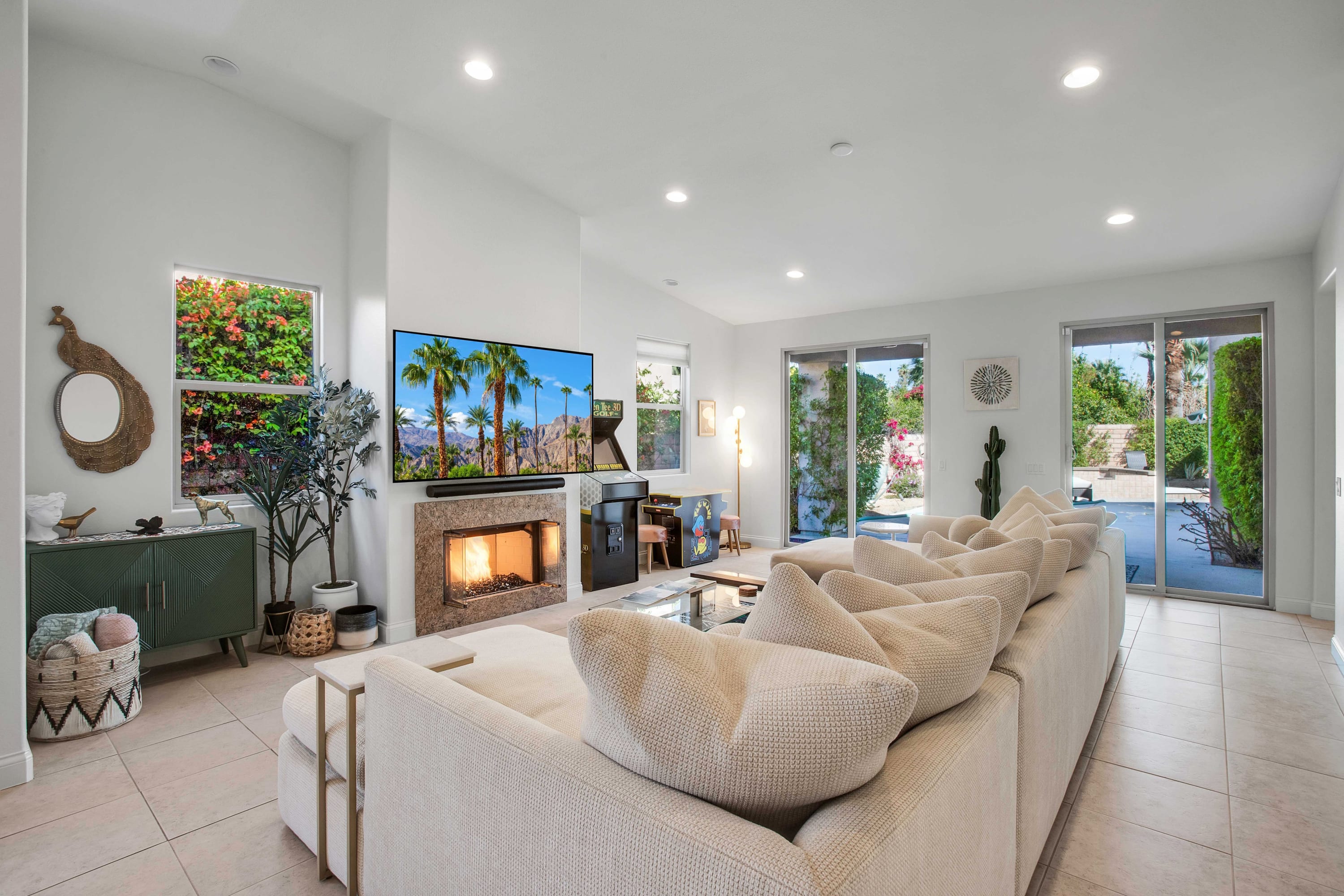 El Paseo Paradise! 3BR Desert Oasis with Pool/Spa