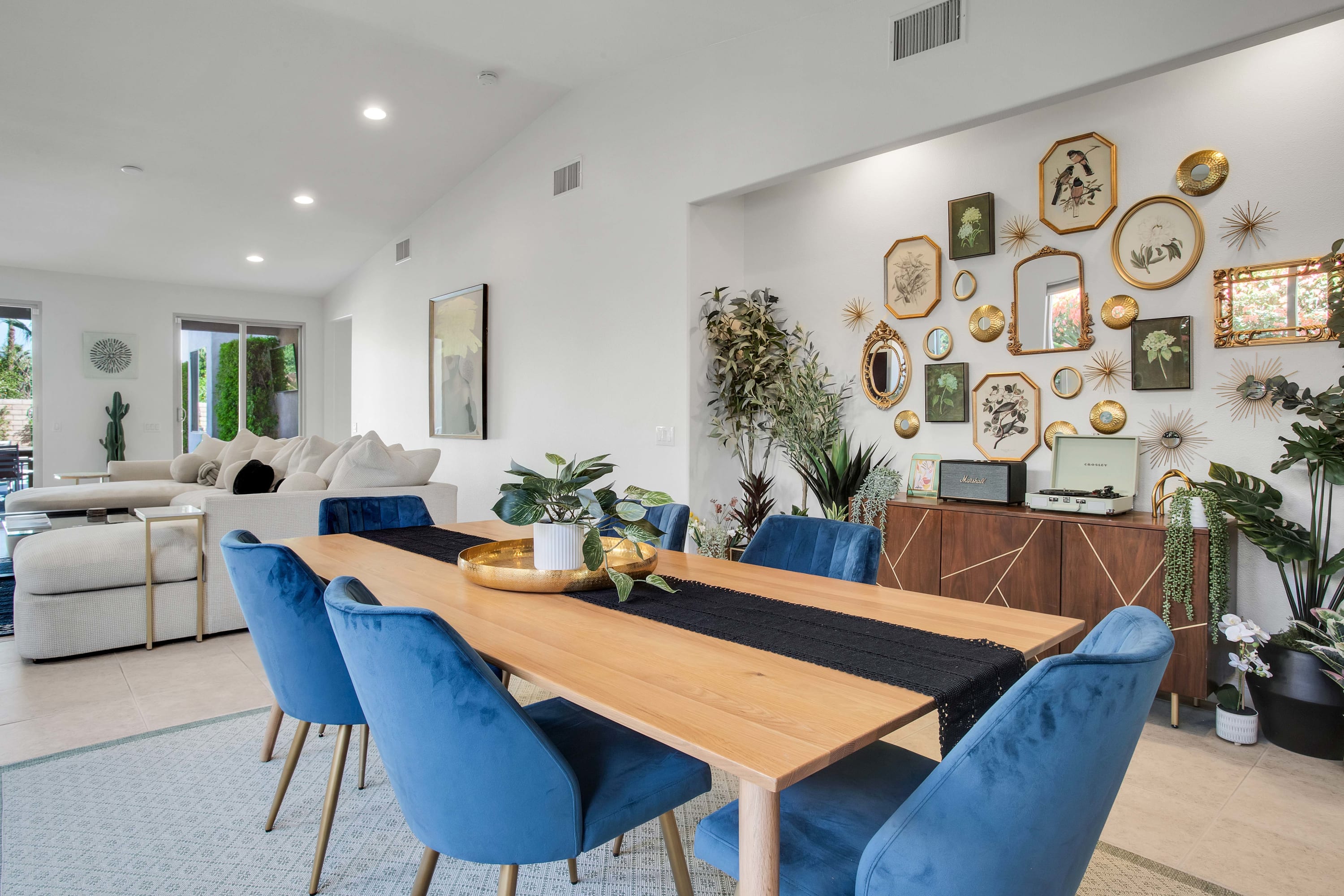 El Paseo Paradise! 3BR Desert Oasis with Pool/Spa - Photo 4