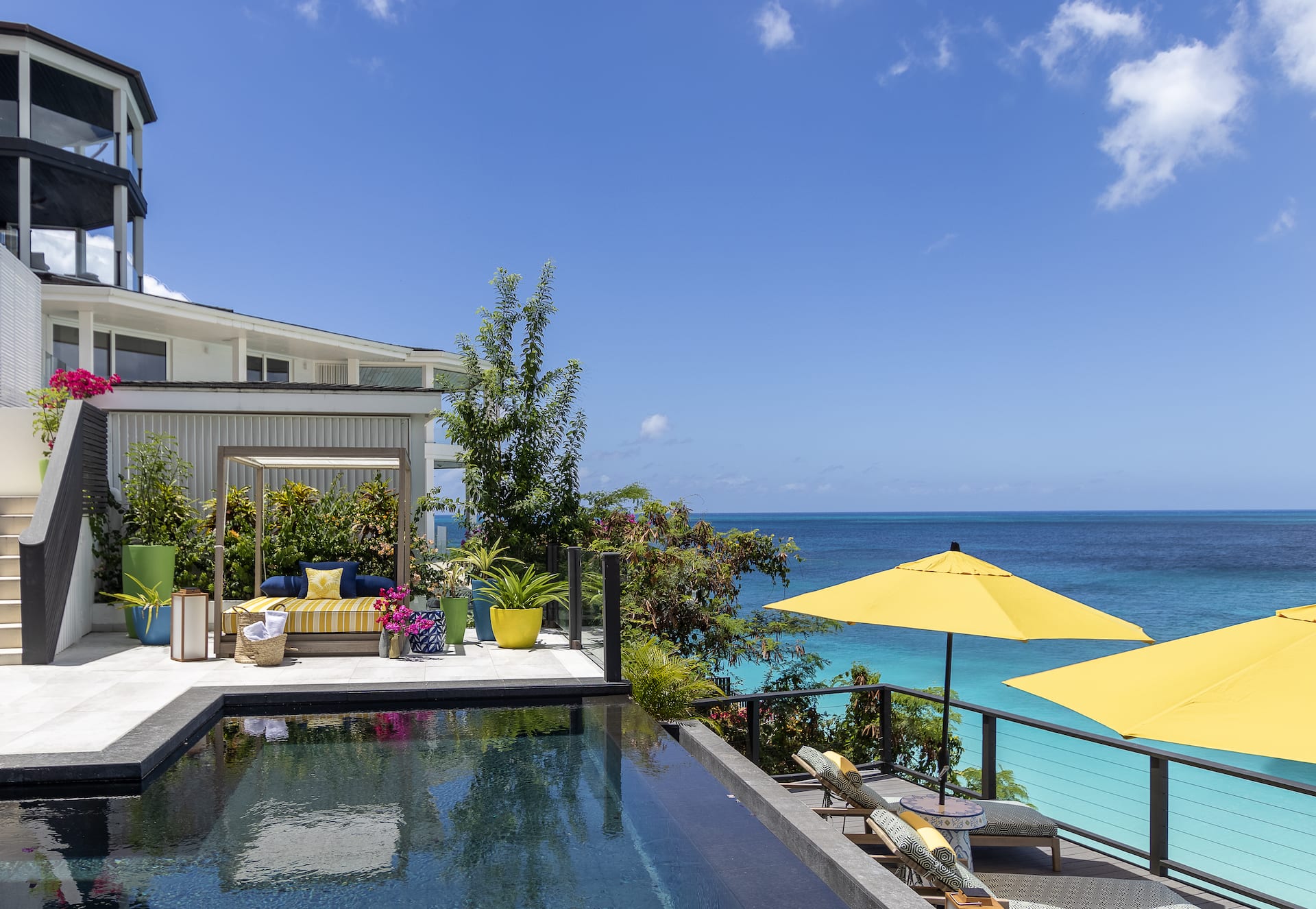 Oceanfront Villa with Private Beach Access 4