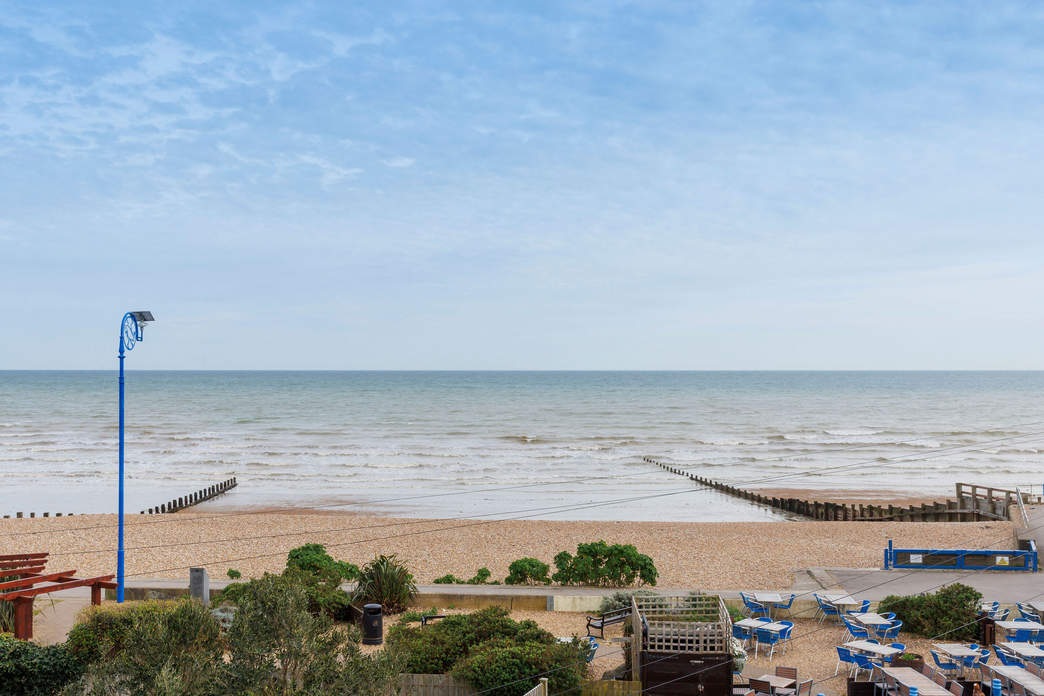 Chic 2-Bed Seafront Haven, Near Felpham Beach