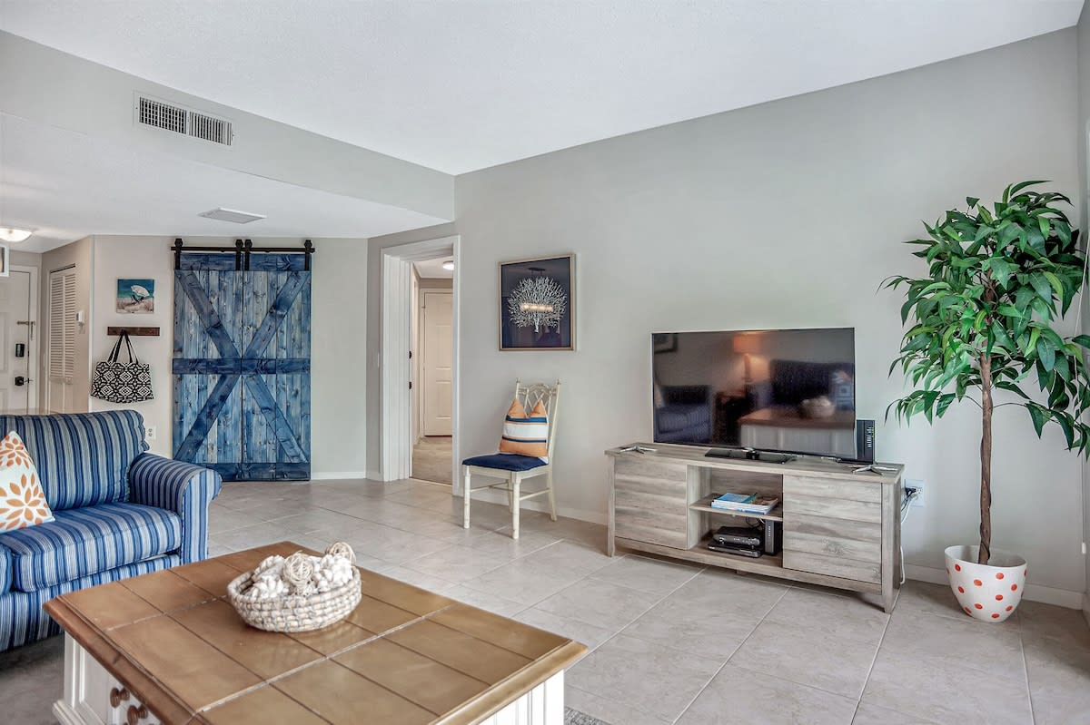 2 BR condo/Beach 5 min. walk/close to Westin — Hilton Head Island, SC — vacation rental