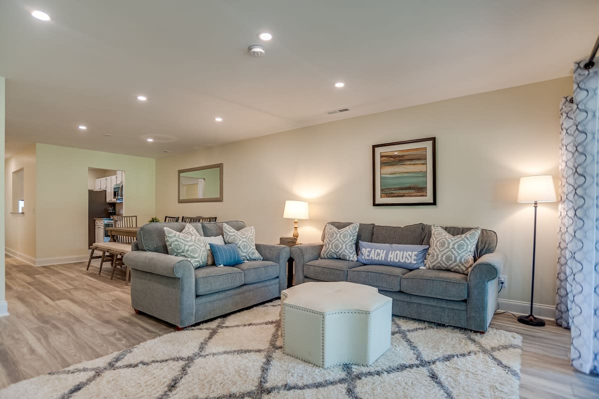 2BR Villa Golf Views, Private Pool, Beach Nearby — Hilton Head Island, SC — vacation rental