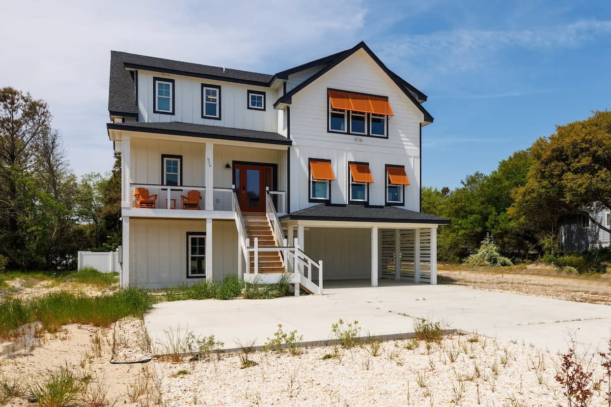 Aurora 7 BR Elevator Theater Rec Room, Pool & Hot Tub in Corolla, NC