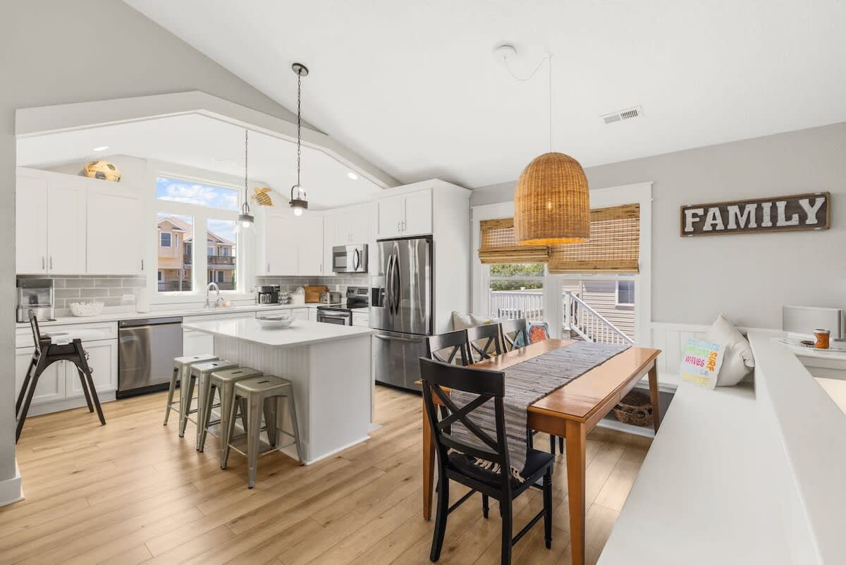 Sojourn's Chipwrecked | 2Min Walk to Beach, Bikes — Kill Devil Hills, NC — vacation rental