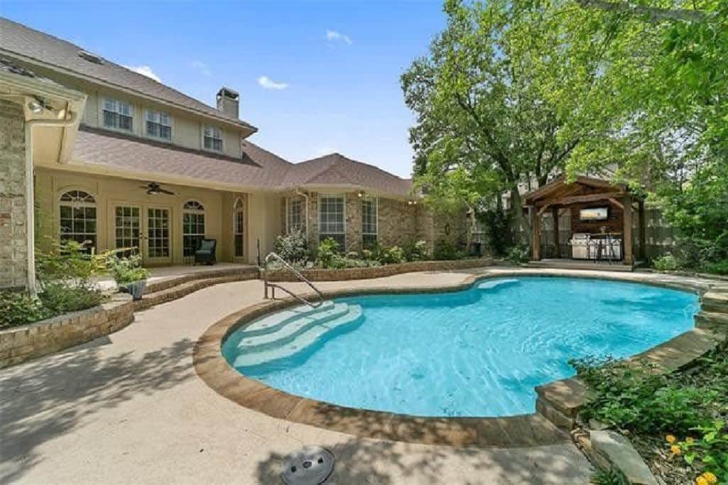 Amazing Luxury 5 Bedrooms Home with Private Pool — Richardson, TX — vacation rental