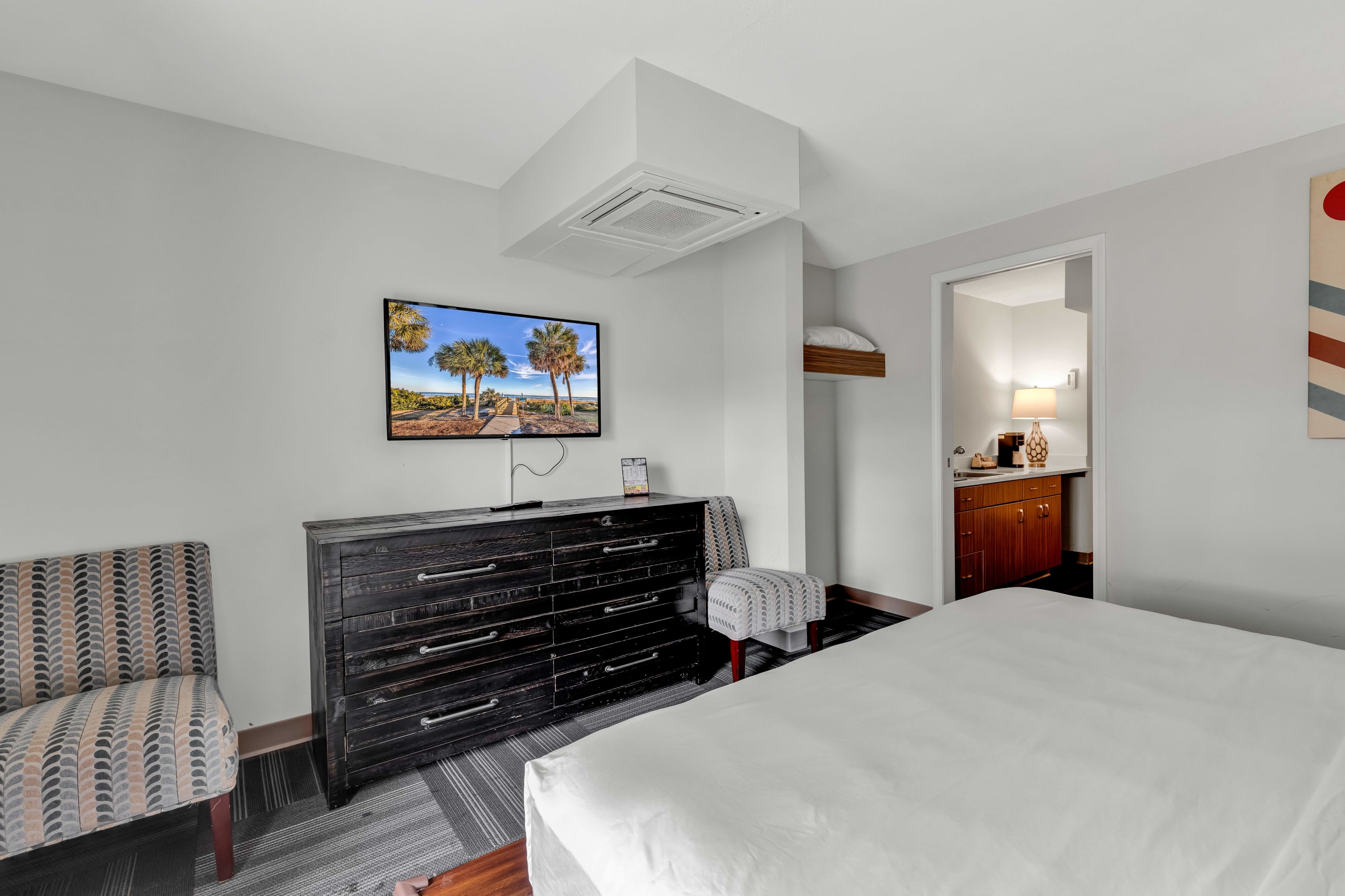 Holiday Shores King Suite 214 | Photo 3