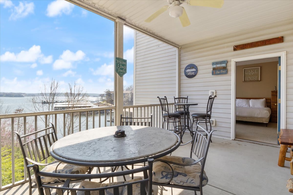 Main channel view, playground, no steps enrty — Lake Ozark, MO — vacation rental