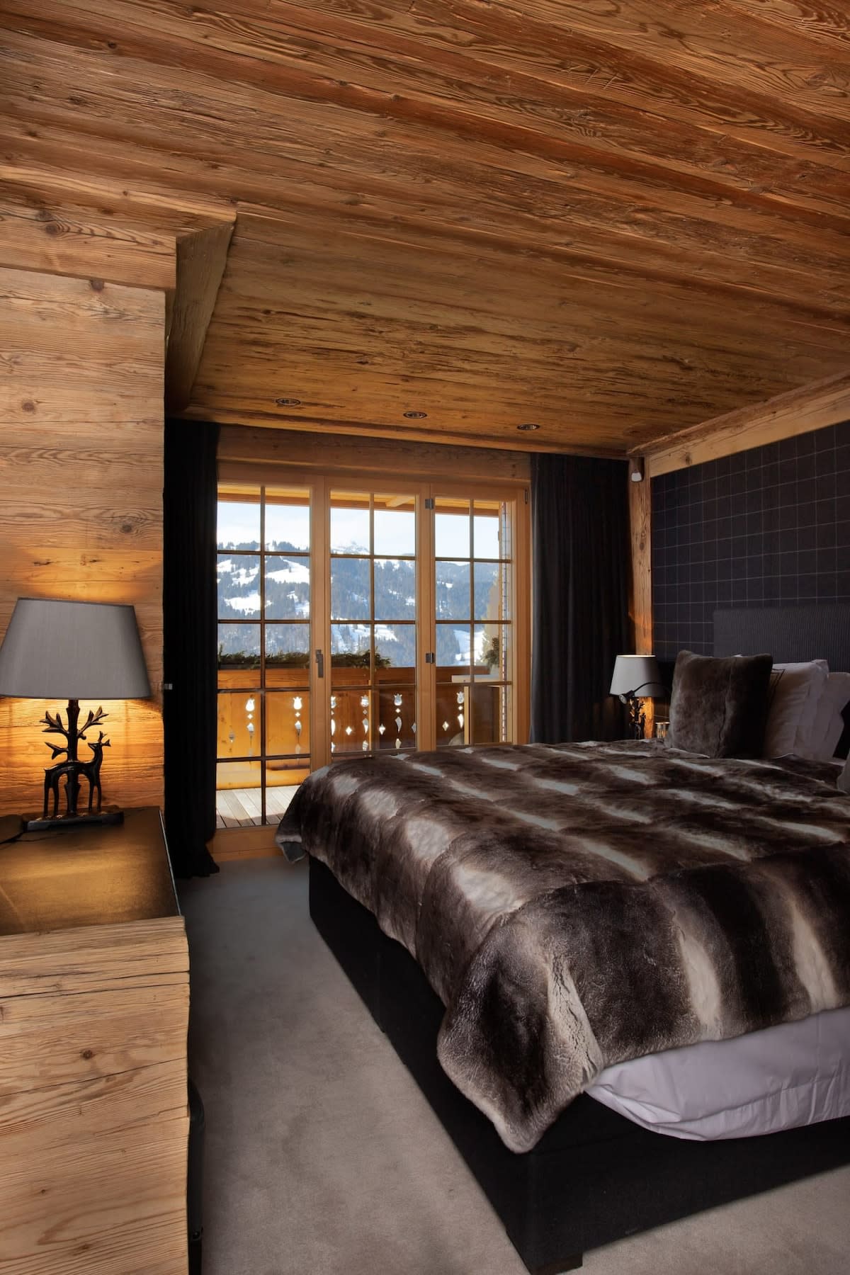 Private Pool & Spa Chalet with Stunning Views :)