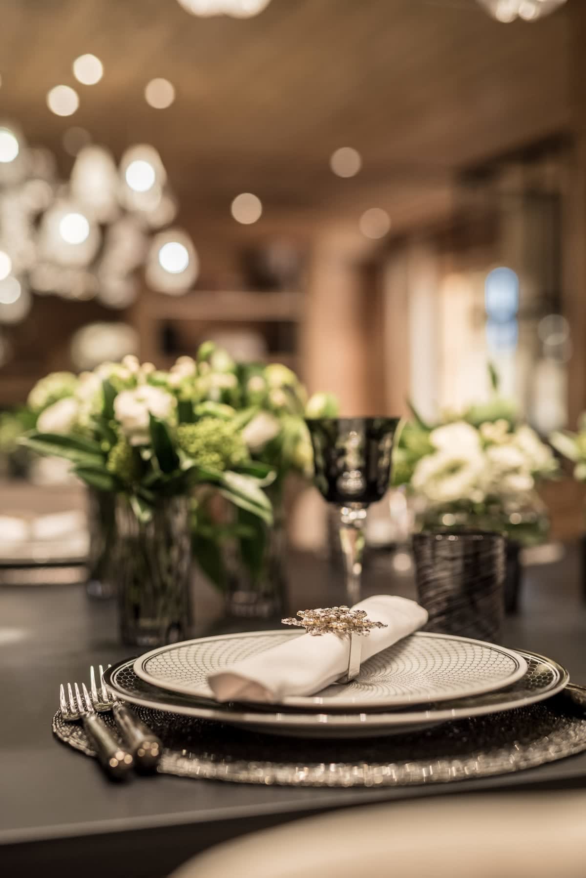 Private Pool & Spa Chalet with Stunning Views :)