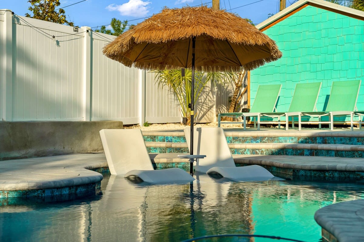 Saltwater Pool + 5min to St Pete Beach