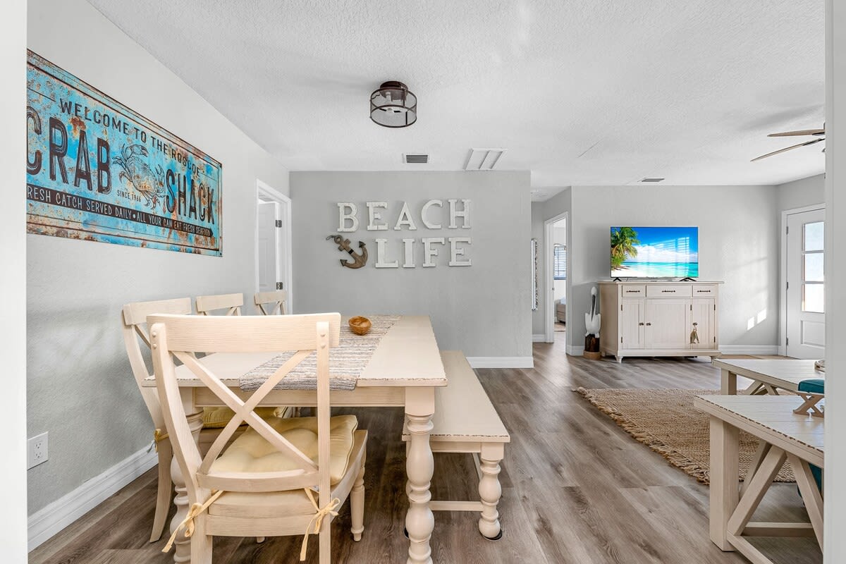 Saltwater Pool + 5min to St Pete Beach